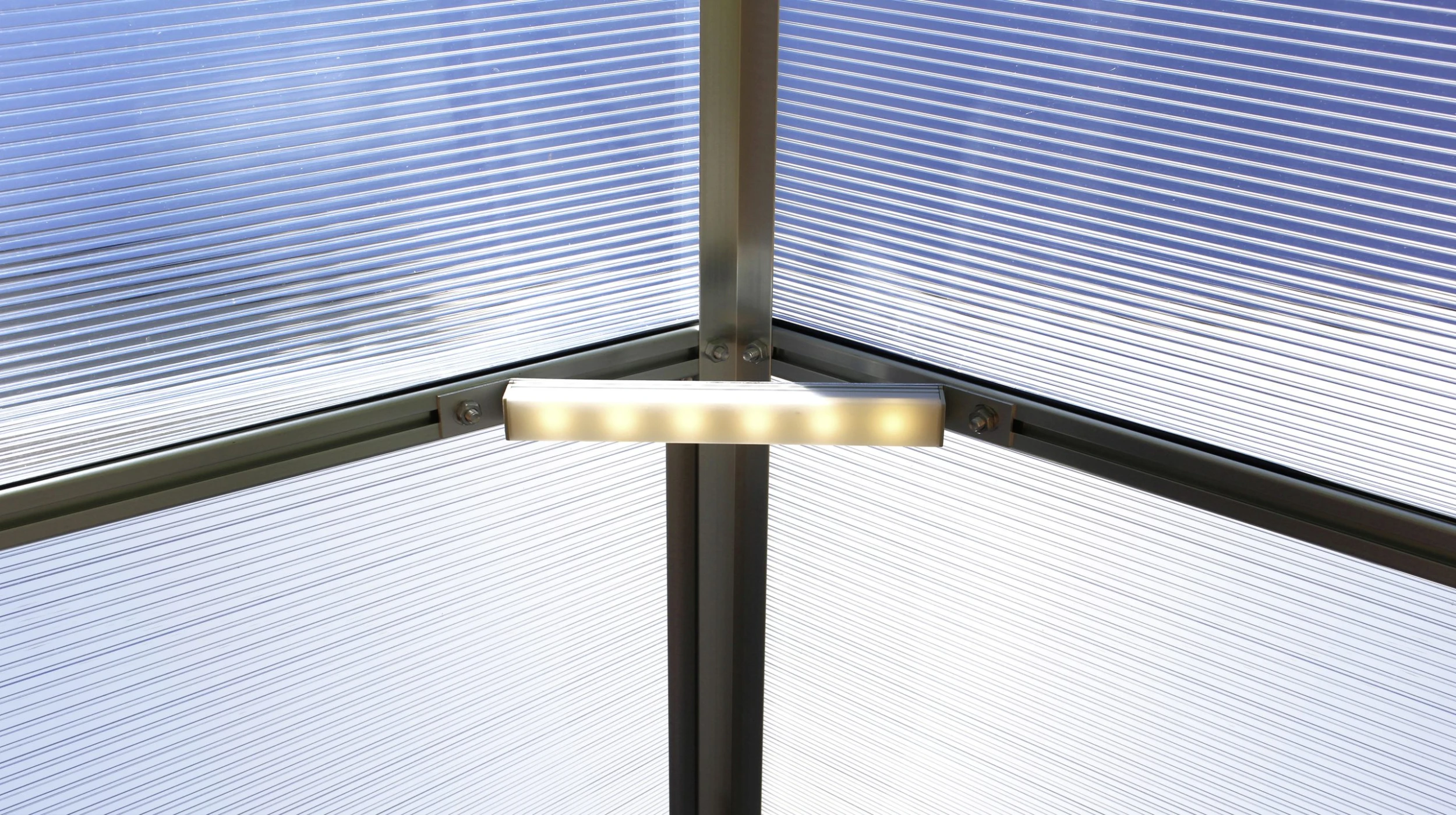 Pergart LED Leuchte kurz 19,5 cm 6 LED's Pergart LED Leuchte Kurz 19,5 Cm 6 LED's -Vitavia Speichern 4005717181475 1189837 scaled