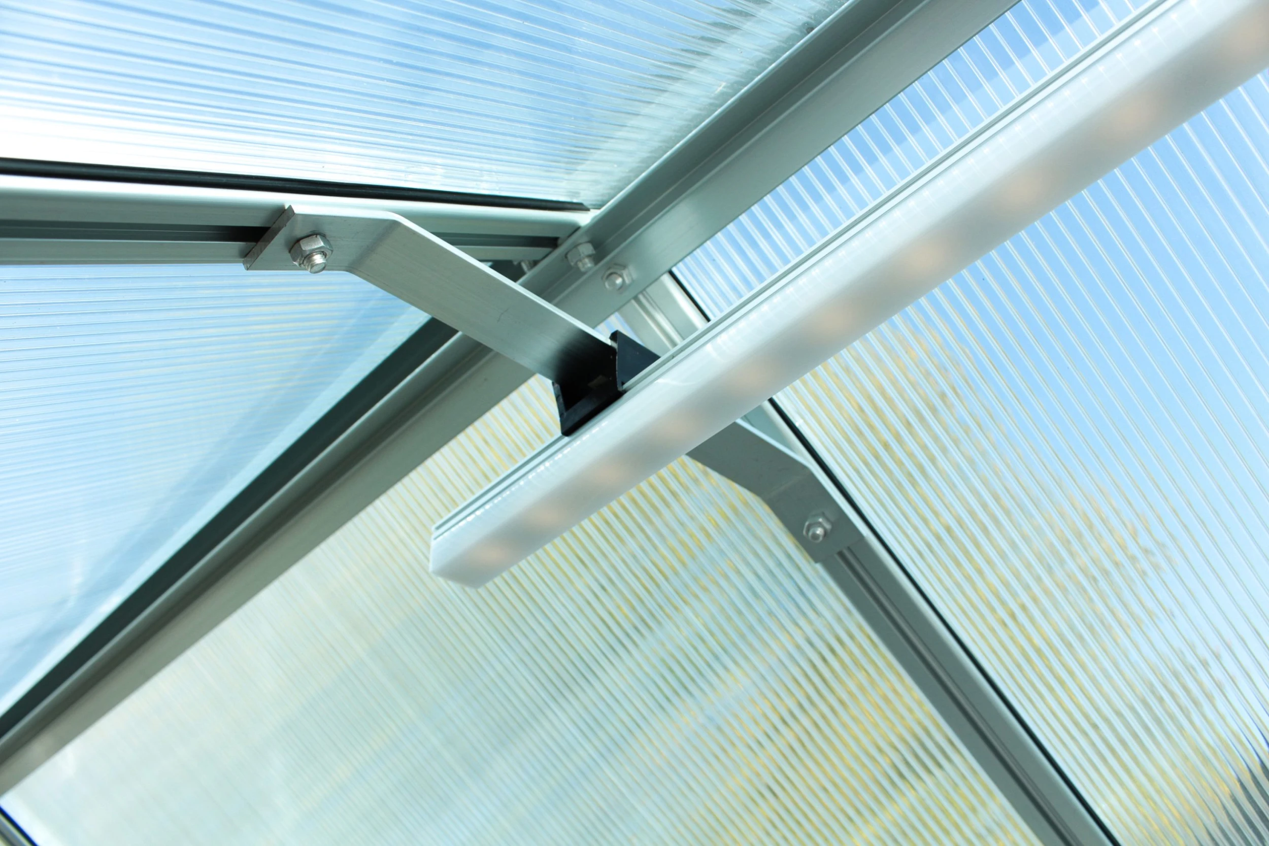 Pergart LED Leuchte lang 100 cm 30 LED's Pergart LED Leuchte Lang 100 Cm 30 LED's -Vitavia Speichern 4005717181482 1567815 scaled