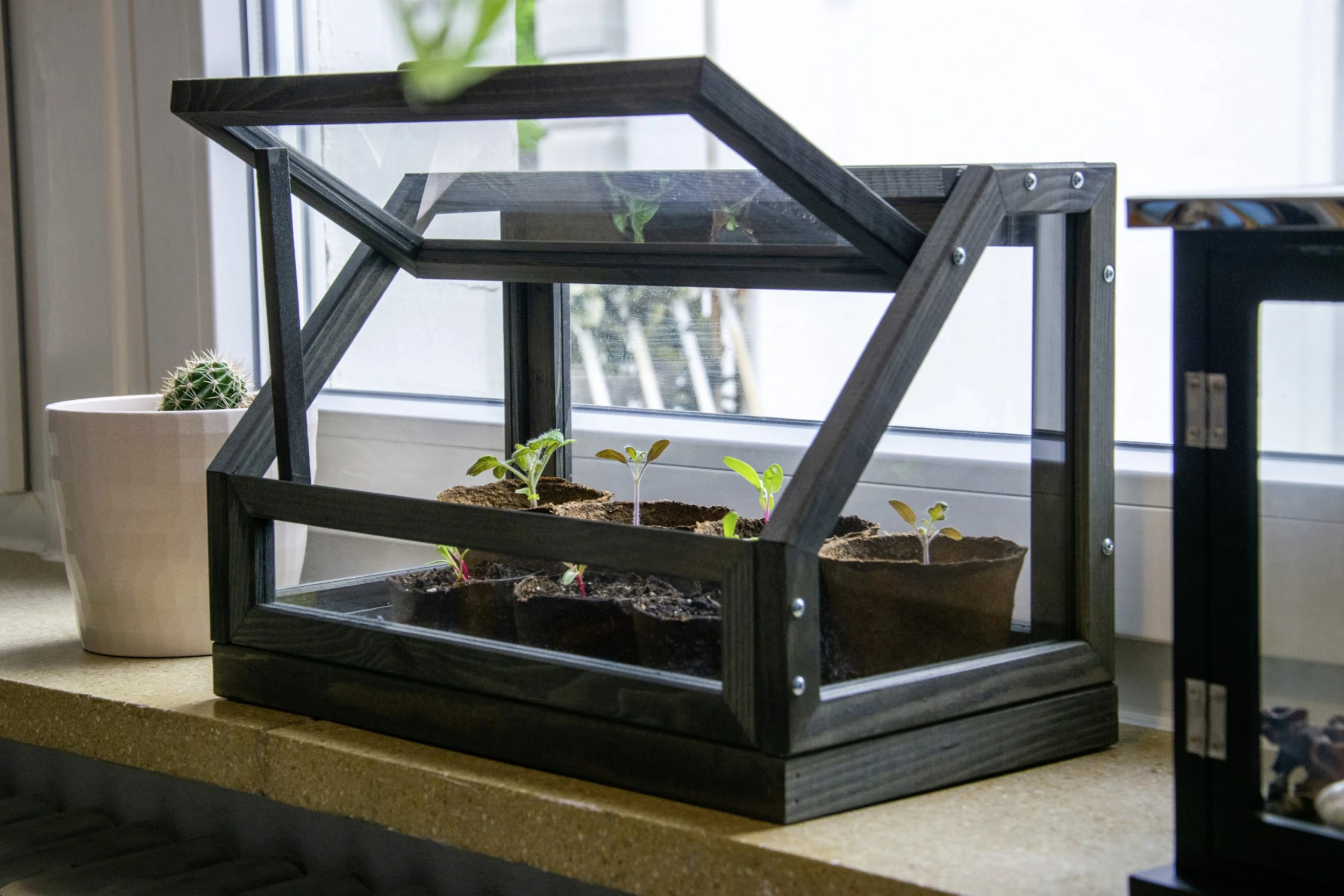 Dobar Mini-Gewächshaus für Kräuter mit Zinkwanne grau 38 x 20 x 24,5 cm Dobar Mini-Gewächshaus Für Kräuter Mit Zinkwanne Grau 38 X 20 X 24,5 Cm -Vitavia Speichern 4055894291689 3169689 scaled