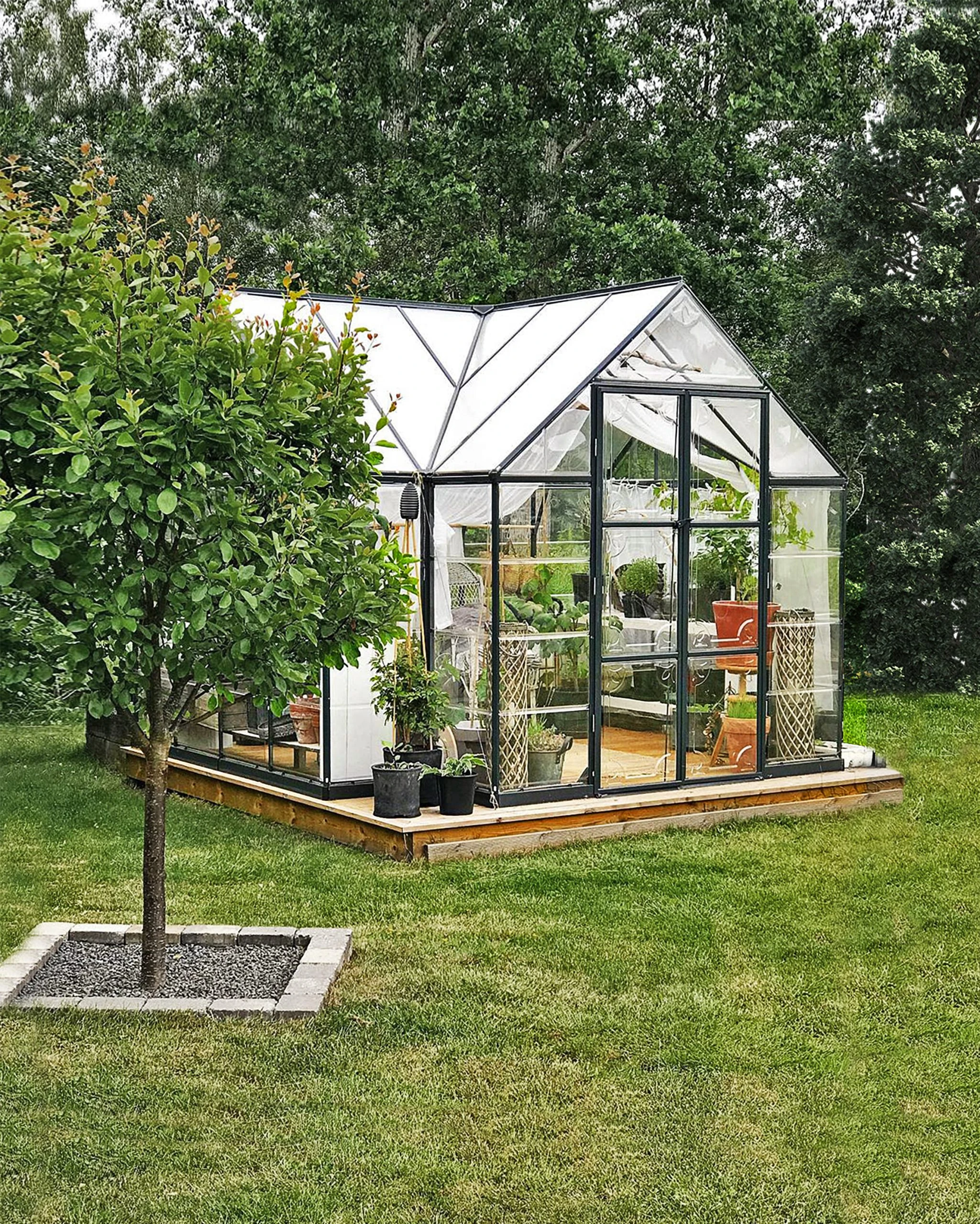 Canopia Gewächshaus Victory Orangerie 305 x 365 x 269 cm Palram Canopia Gewächshaus Victory Orangerie 305 X 365 X 269 Cm -Vitavia Speichern 7290103121914 3 scaled